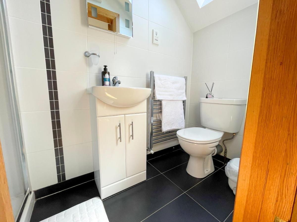 Mount Edwards Hill Guest Accommodation Cushendall Exterior photo
