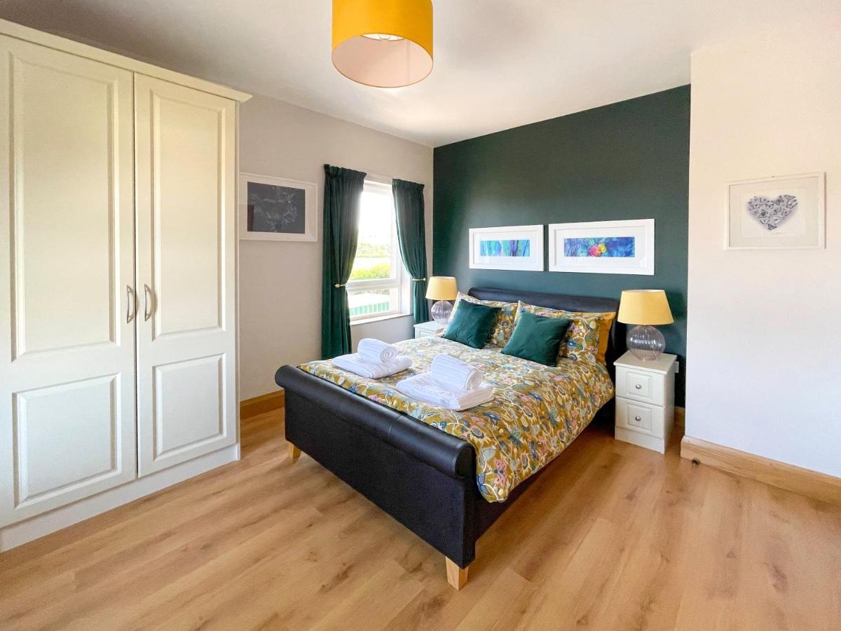 Mount Edwards Hill Guest Accommodation Cushendall Exterior photo